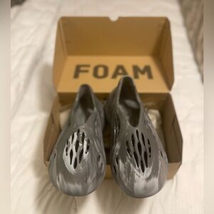 Yeezy Foam RNR (Foam Runners)